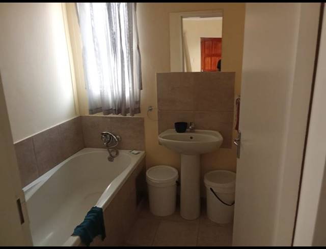 2 BEDROOM HOUSE FOR SALE IN FREEDOM PARK B